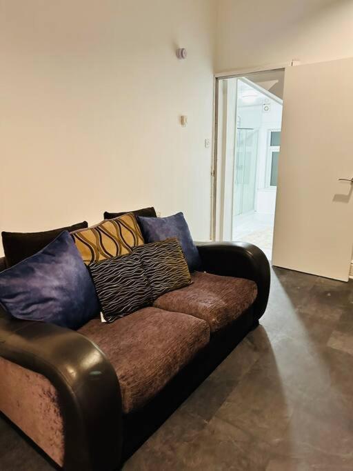 Bespoke 2 Bedroom Apt Derby City Exterior photo